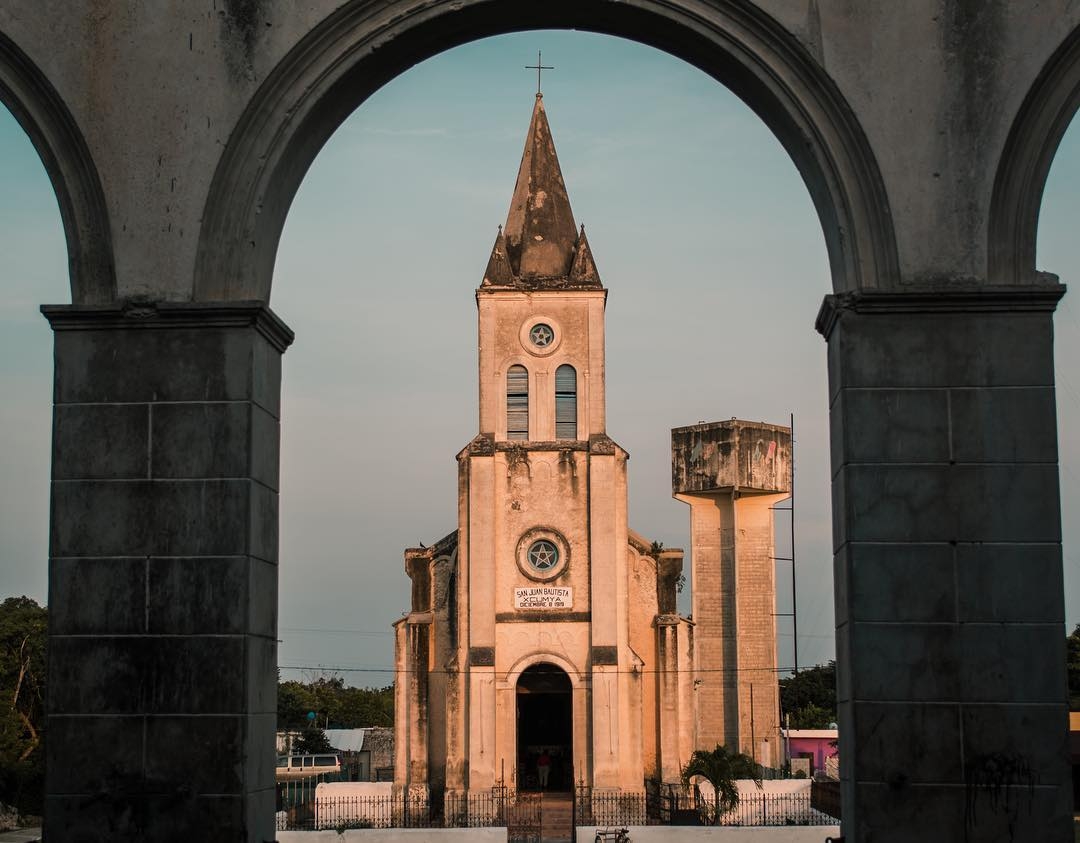 Iglesia San Juan Bautista, la belleza francesa de Xcunyá