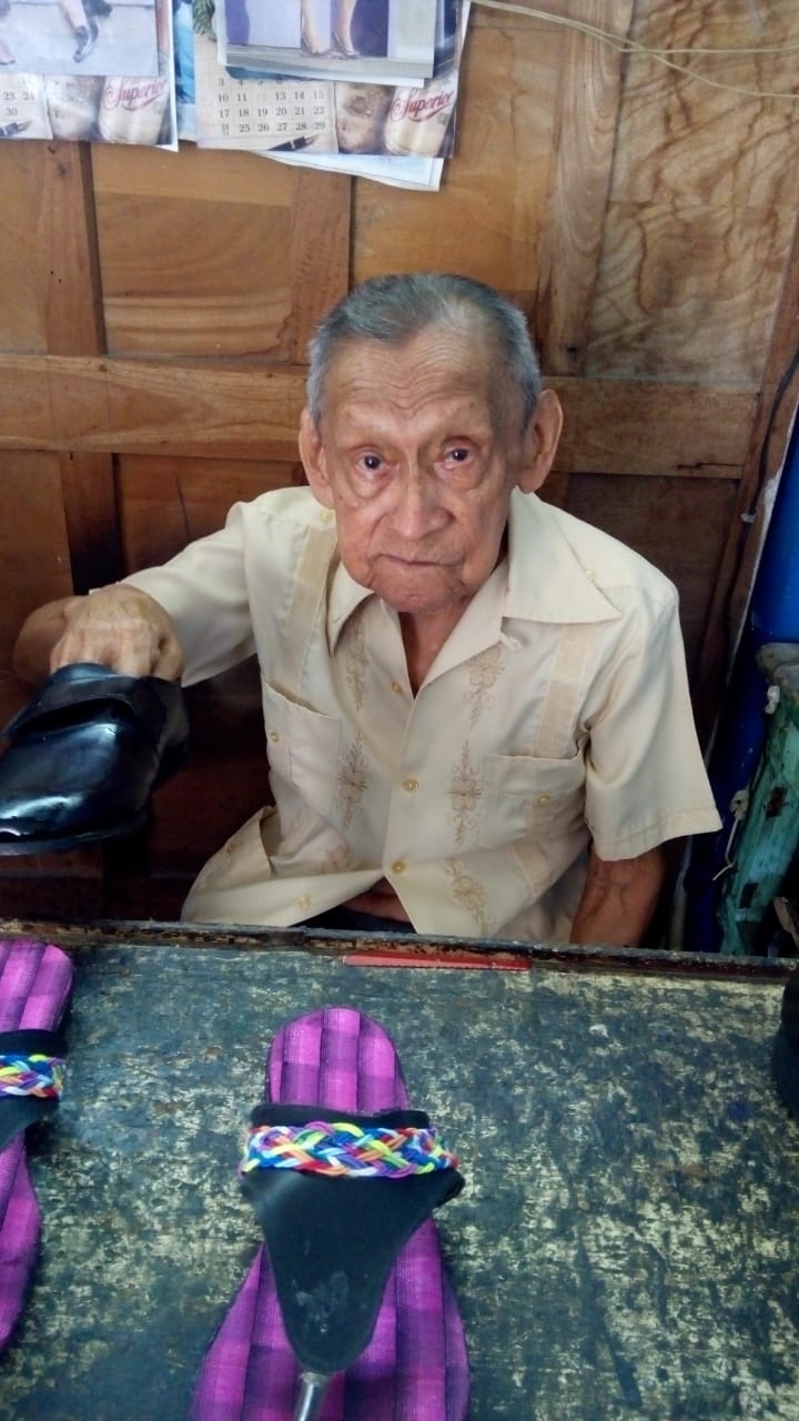 Edilberto Hernández Borges lleva 80 años trabajando.