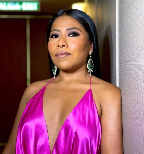 Critican a Yalitza Aparicio por su intervención en los Globos de Oro