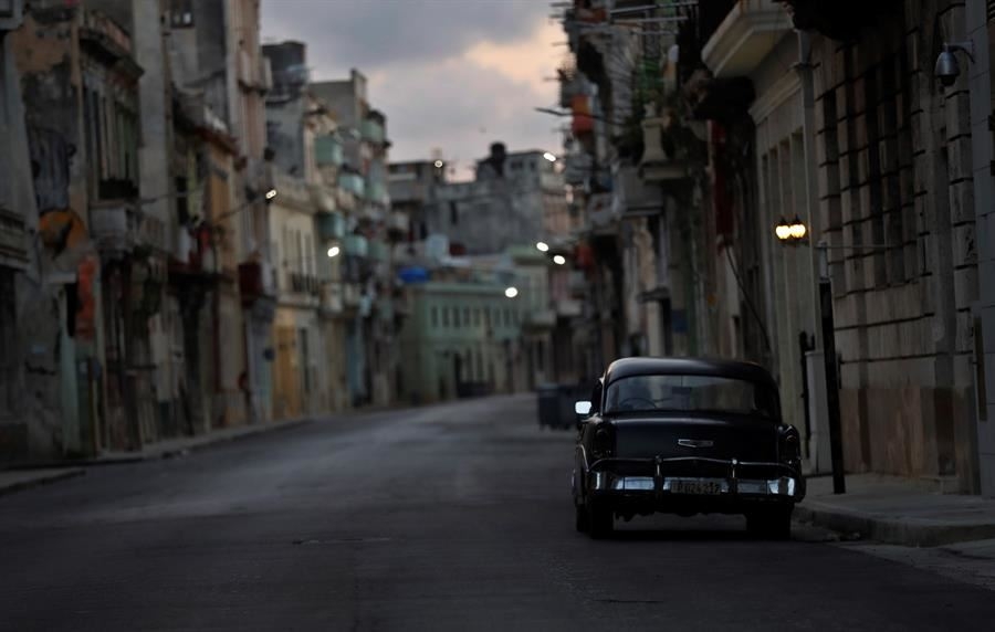 Decretan toque de queda en Cuba por COVID-19
