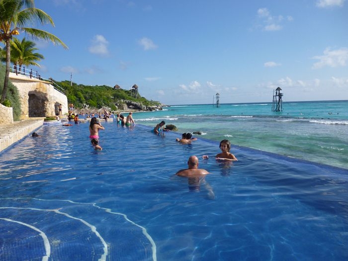 Turismo deja a un lado el frío y sale a las playas de Isla Mujeres