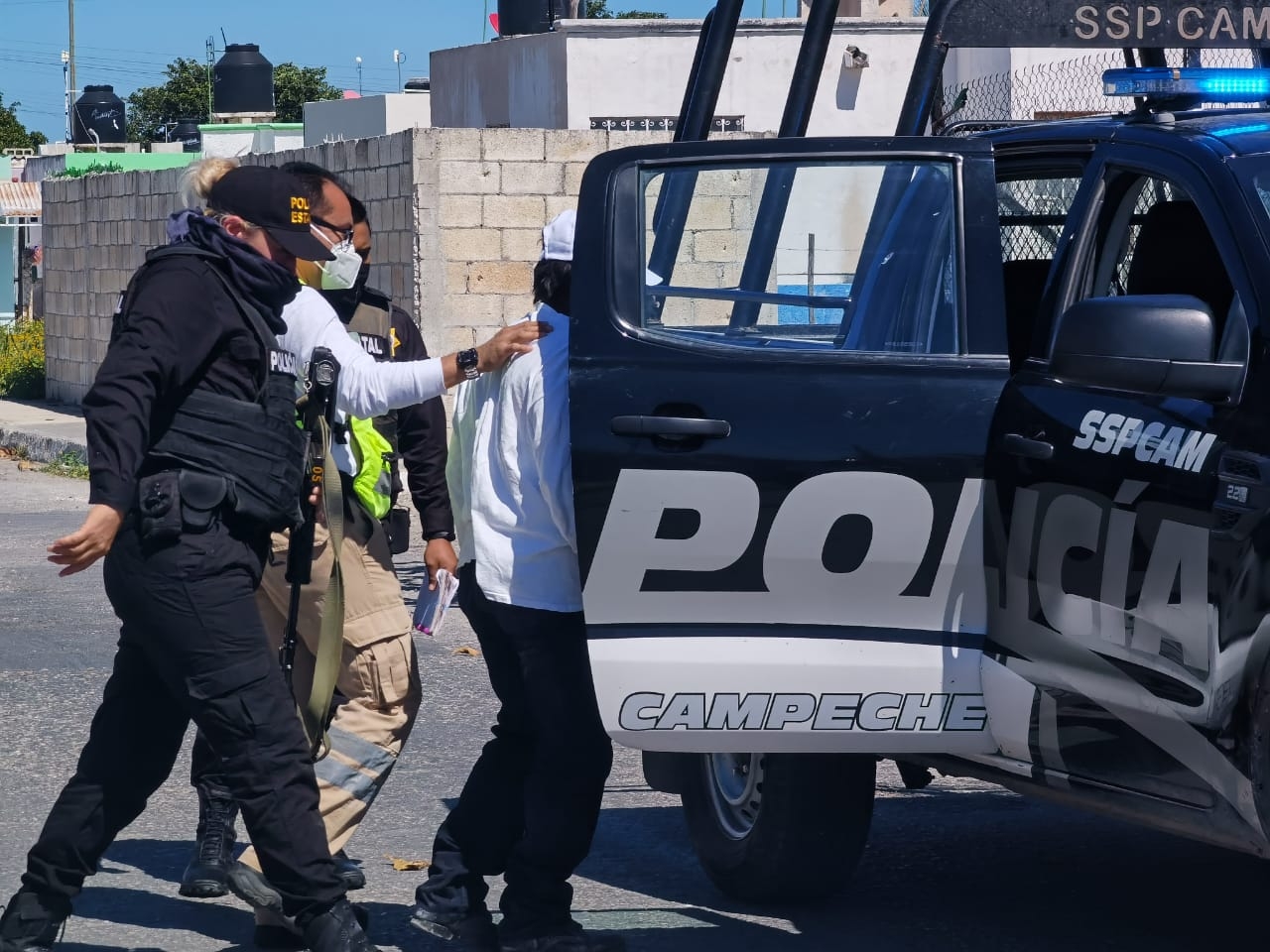 Hombre despechado intenta quitarse la vida en plena vía pública en Campeche