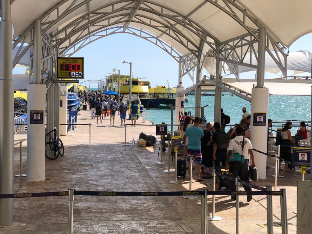 Terminal Marítima de Puerto Juárez, sin respetar restricciones por COVID-19