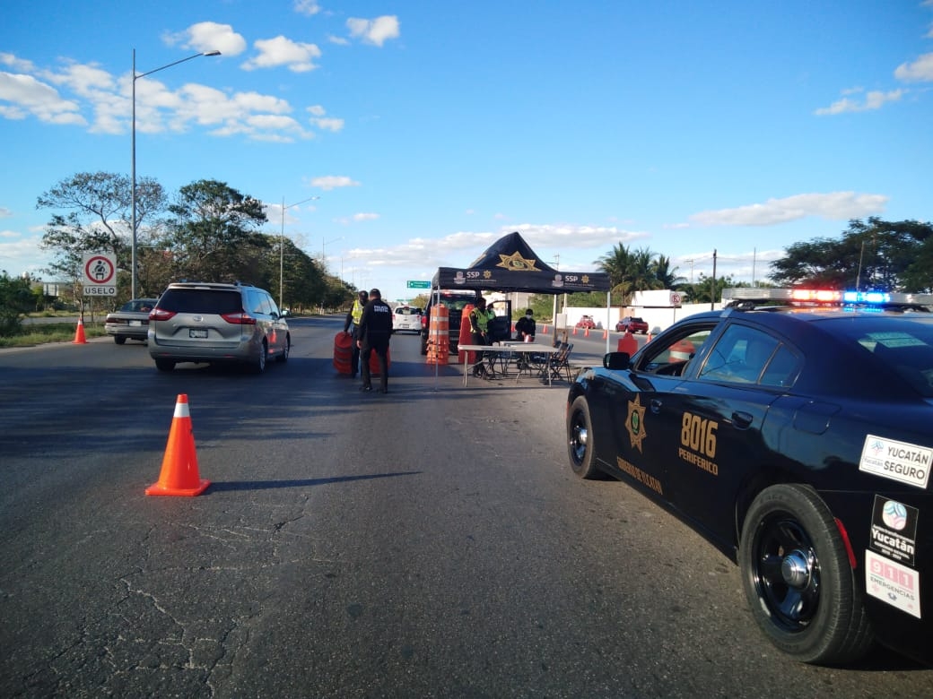 El puesto de alcoholimetría fue colocado en el periférico de Mérida