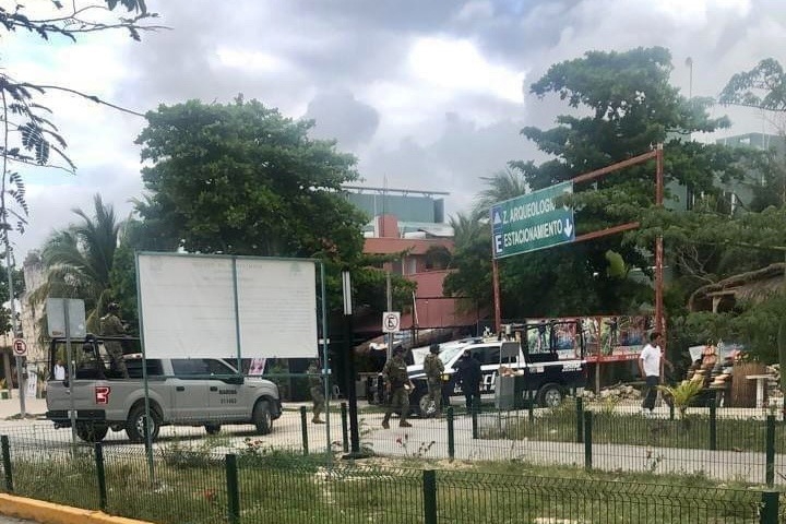 Atacan a balazos a comerciante en la Zona Arqueológica de Tulum