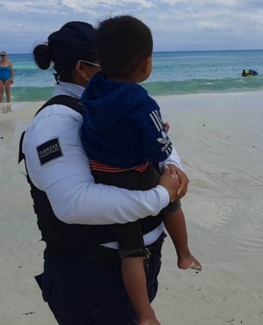 Madre pierde a su hijo en los arenales de Playa del Carmen