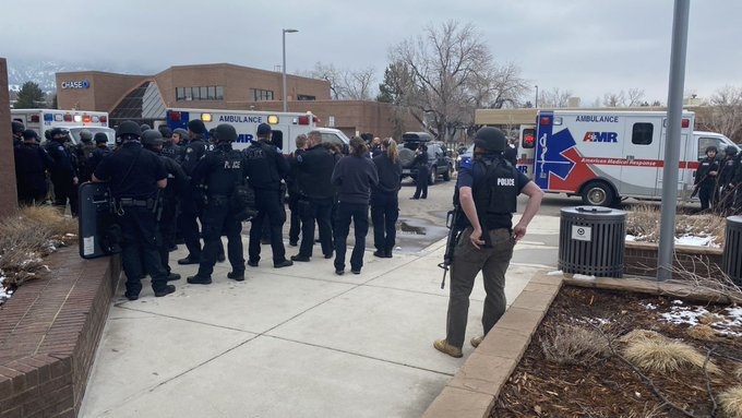 Tiroteo en supermercado de Colorado deja al menos seis muertos en EU: VIDEOS