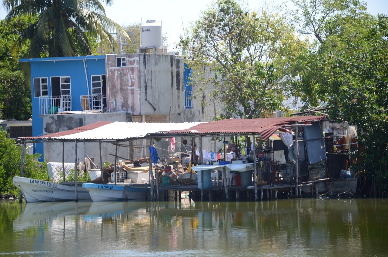 Culpan a pobladores por contaminación del agua en Ciudad del Carmen