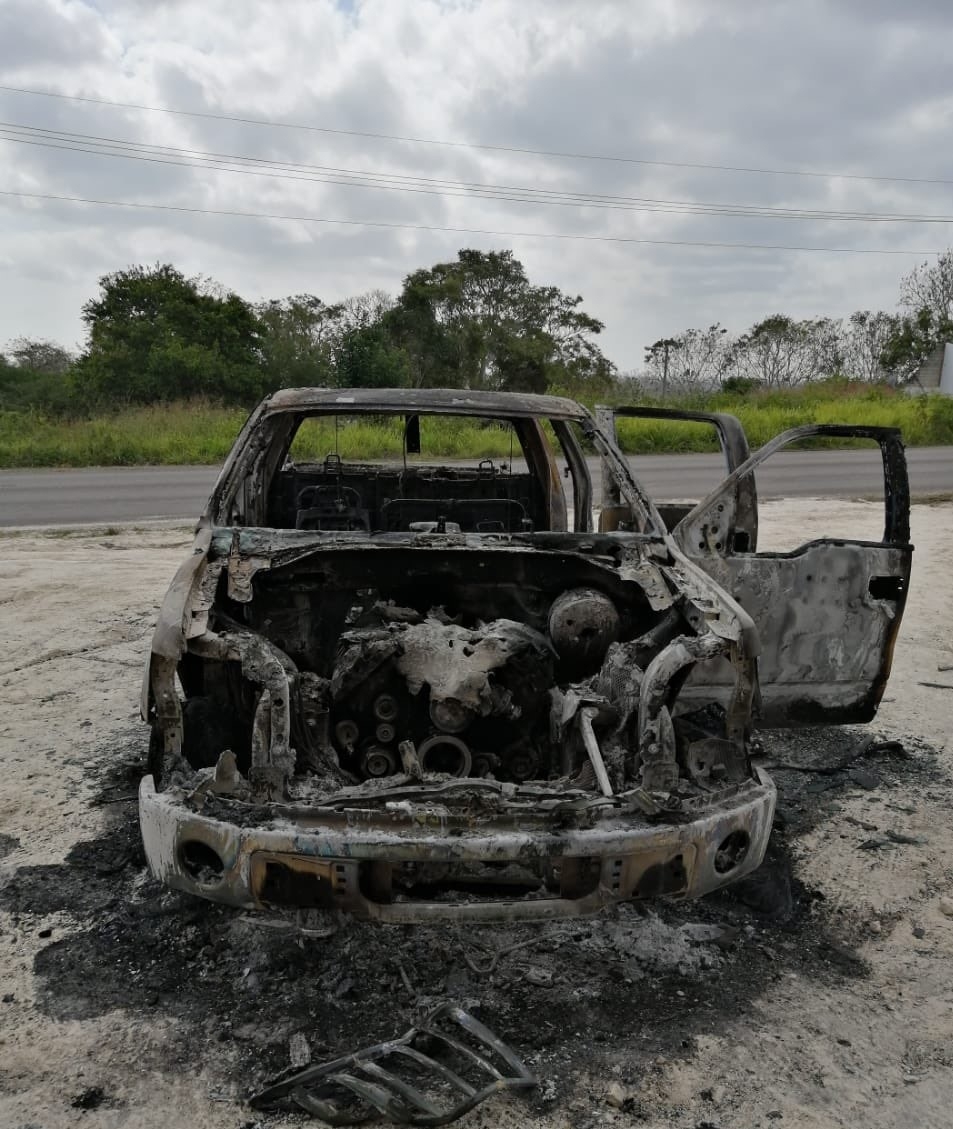 Incendian auto del coordinador de campaña del partido RSP en Othón P. Blanco