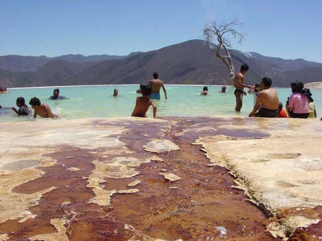 Cierran definitivamente Hierve el Agua en Oaxaca por problemas agrarios