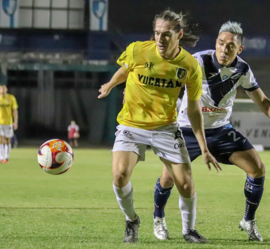 Actualmente no existe el ascenso ni descenso en el certamen, pero
los que se ubican al fondo de la tabla pagan una multa