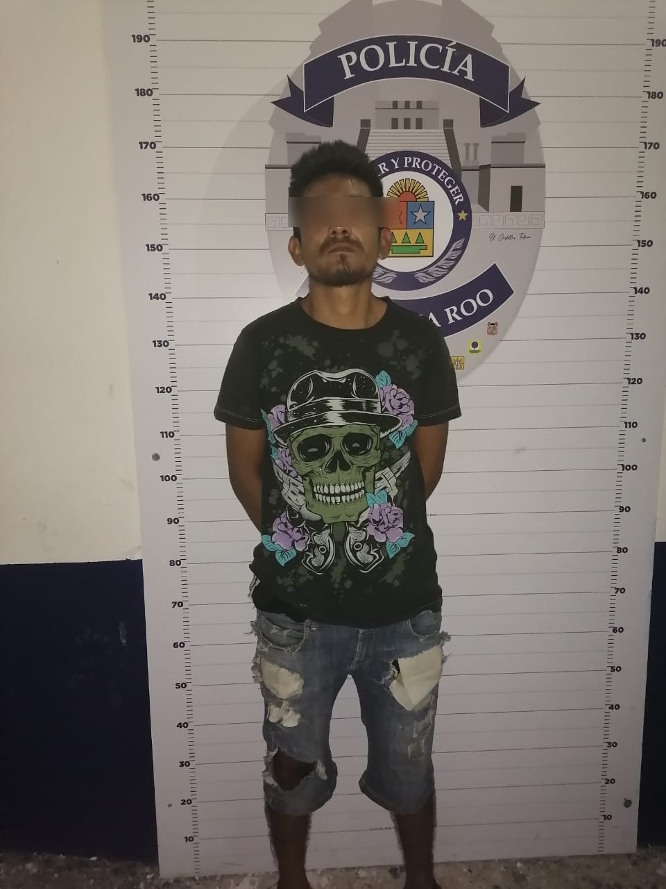 El detenido fue sorprendido en el acto