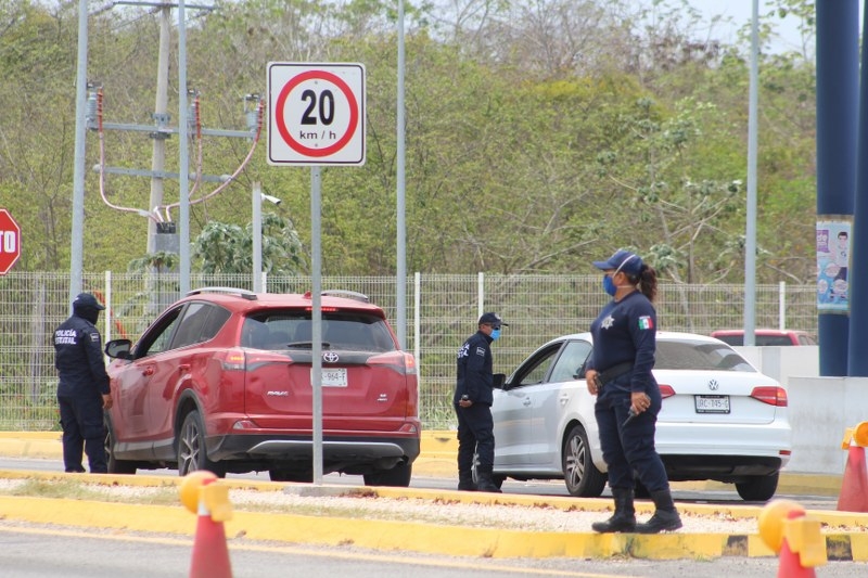 33 vehículos por minuto salen de Chetumal por periodo vacacional