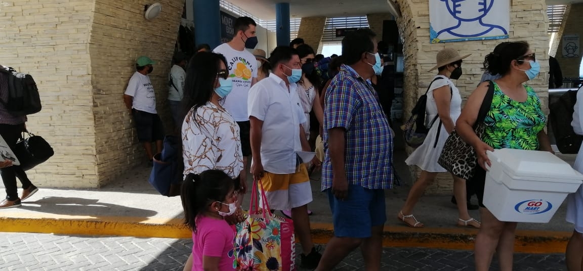 Clima permite cruces sin restricciones entre Puerto Juárez e Isla Mujeres