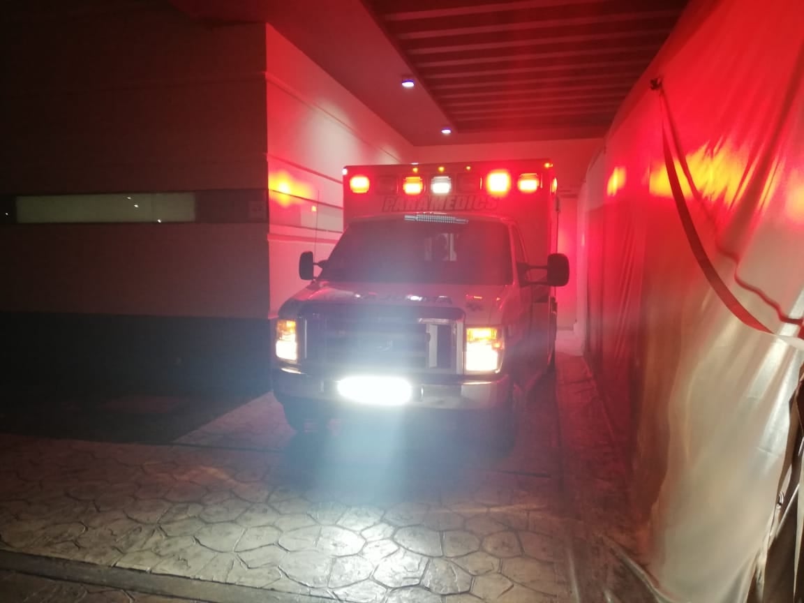 La víctima fue llevada de inmediato al hospital debido a los golpes