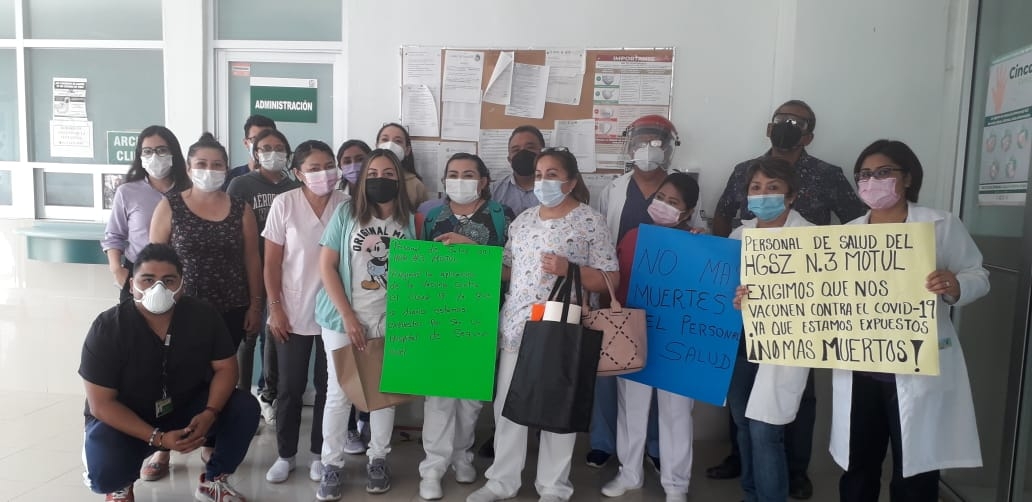 Personal de Salud del IMSS piden ser vacunados contra COVID-19 en Motul