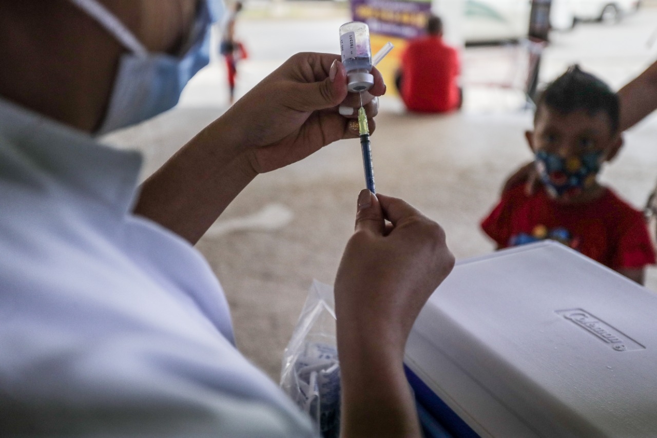 Hospitales de Cancún atienden el retraso de vacunas por tuberculosis