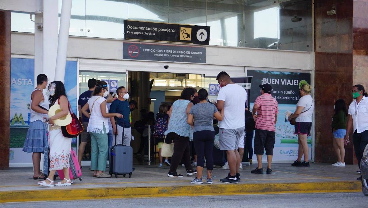 Advierten disminución de vuelos en el aeropuerto de Campeche