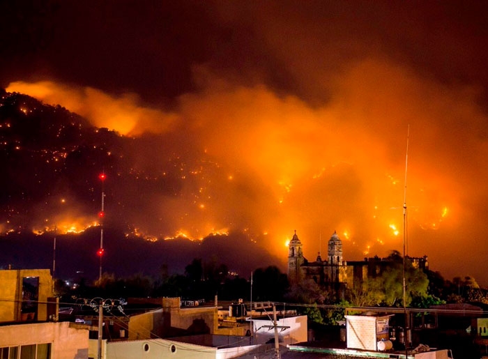 El incendio de Tepotzotlán se extiende a cerros de San Juan Tlacotenco