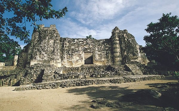 Isla de Piedras e Isla de Jaina, los cementerio mayas en Campeche