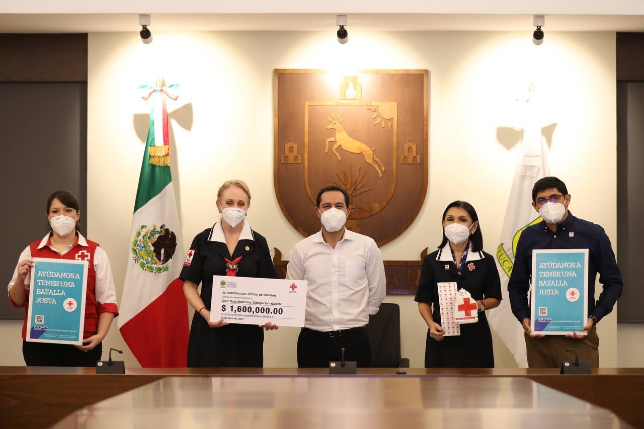 El Gobernador resaltó la coordinación que se ha tenido con la Cruz Roja Mexicana en Yucatán para ofrecer servicios médicos ante la pandemia del coronavirus