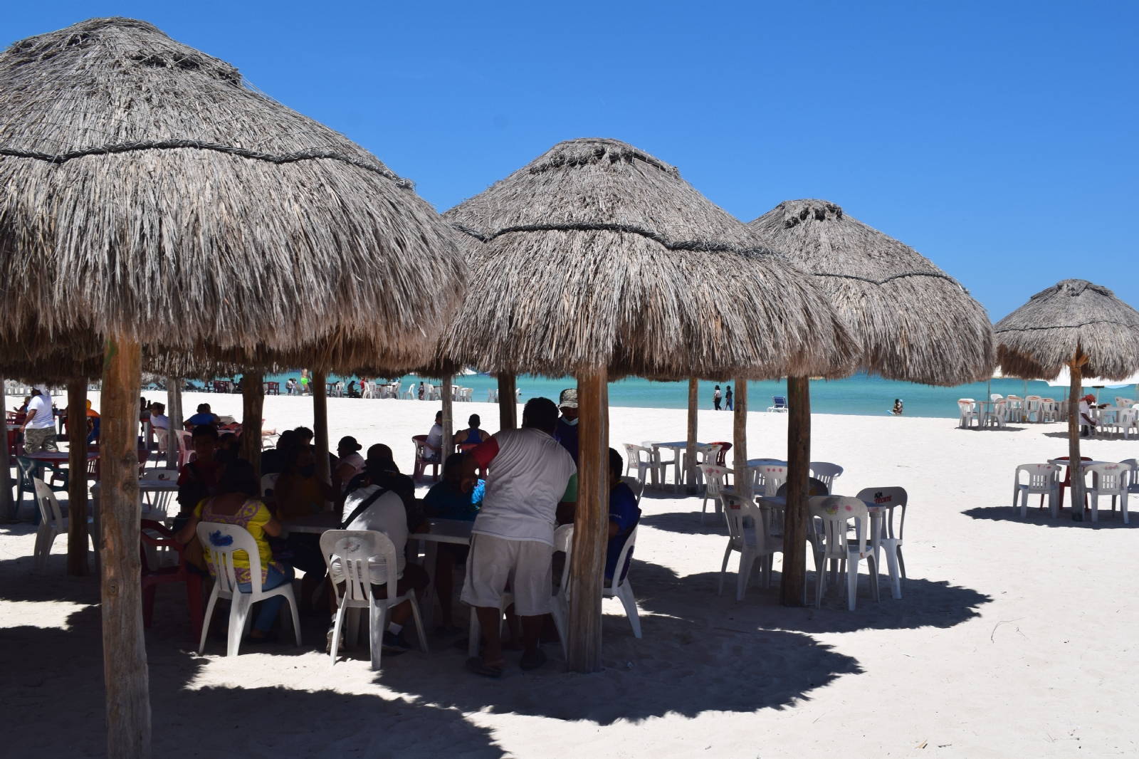 A penas el 12 de abril las playas fueron abiertas al turismo, tras las vacaciones de Semana Santa