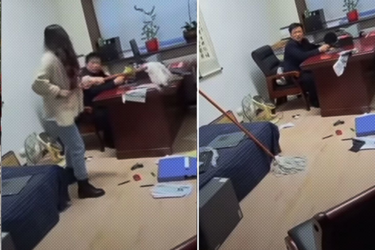 Zhou entra a la oficina de su jefe golpeándolo y gritándole, mientras tanto el hombre permanece sentado en su escritorio