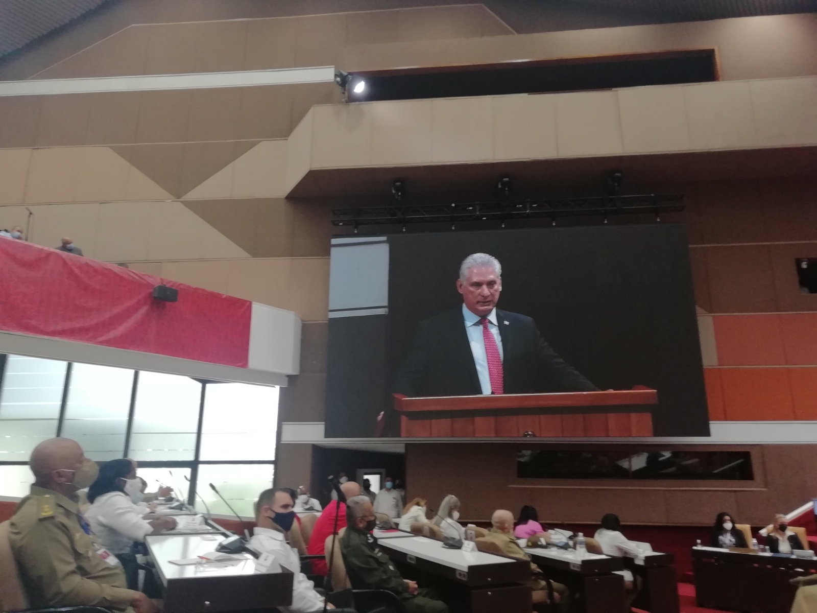 Miguel Díaz-Canel es elegido como líder del Partido Comunista de Cuba