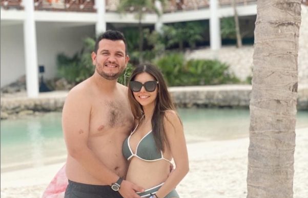 Edén Muñoz anuncia desde las playas de Cancún que será papá por segunda ocasión