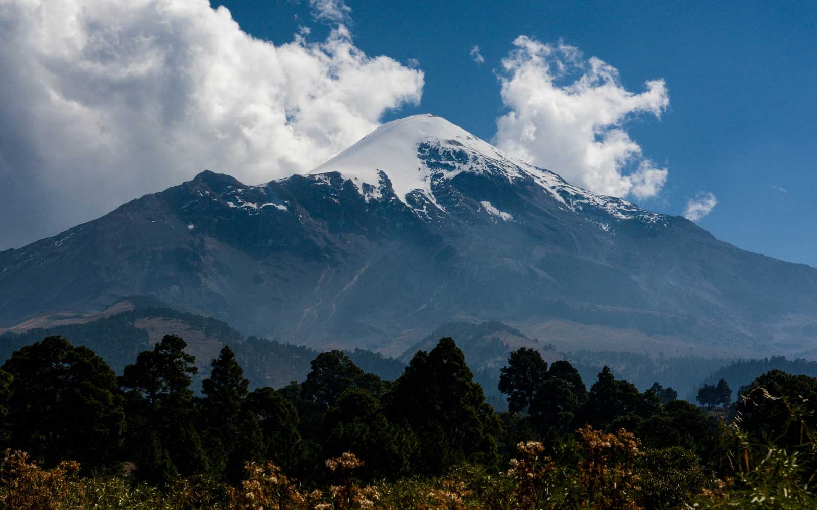 El Instituto Nacional de Estadística y Geografía determinó que el Pico de Orizaba pertenece a Puebla no a Veracruz