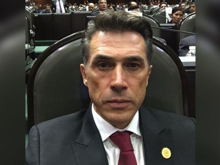 Sergio Mayer pide perdón a la constitución, tras ampliar mandato de Arturo Zaldívar