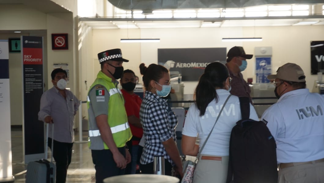 Los índices de traslado de migrantes desde el aeropuerto de Campeche son de tres personas por trimestre