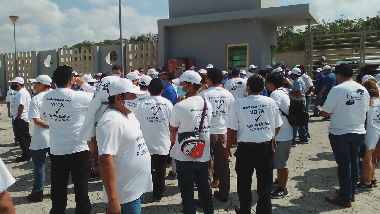 Taxistas de Playa del Carmen exigen formación de nuevo comité de elección en el sindicato