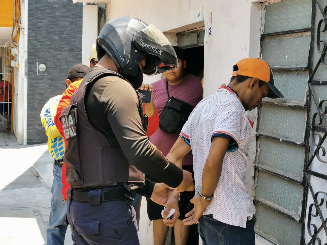 Vecinos detienen a un presunto ladrón en Ciudad del Carmen