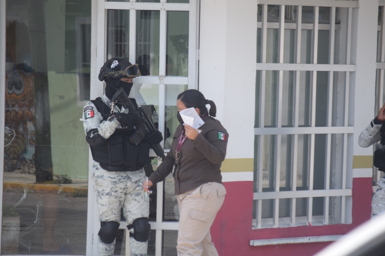 Instituto Nacional de Migración asegura a cuatro turistas durante operativo en Cozumel