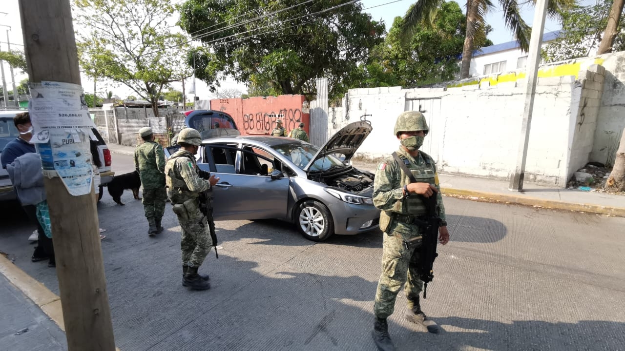 Ejército asegura un automóvil en Ciudad del Carmen: VIDEO