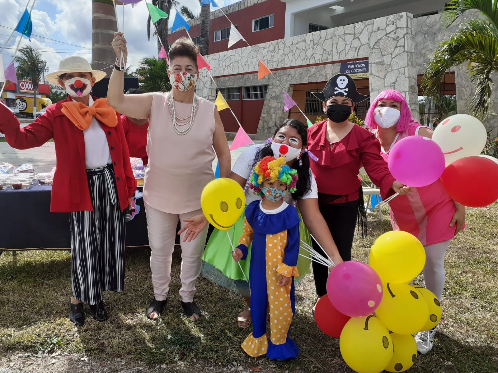 Escuelas de Cozumel festejan el día del niño en la puerta de sus instalaciones