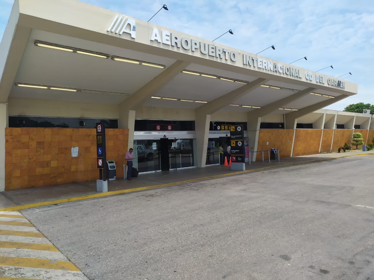 Aeroméxico reanuda atención de tiempo completo en el aeropuerto de Ciudad del Carmen