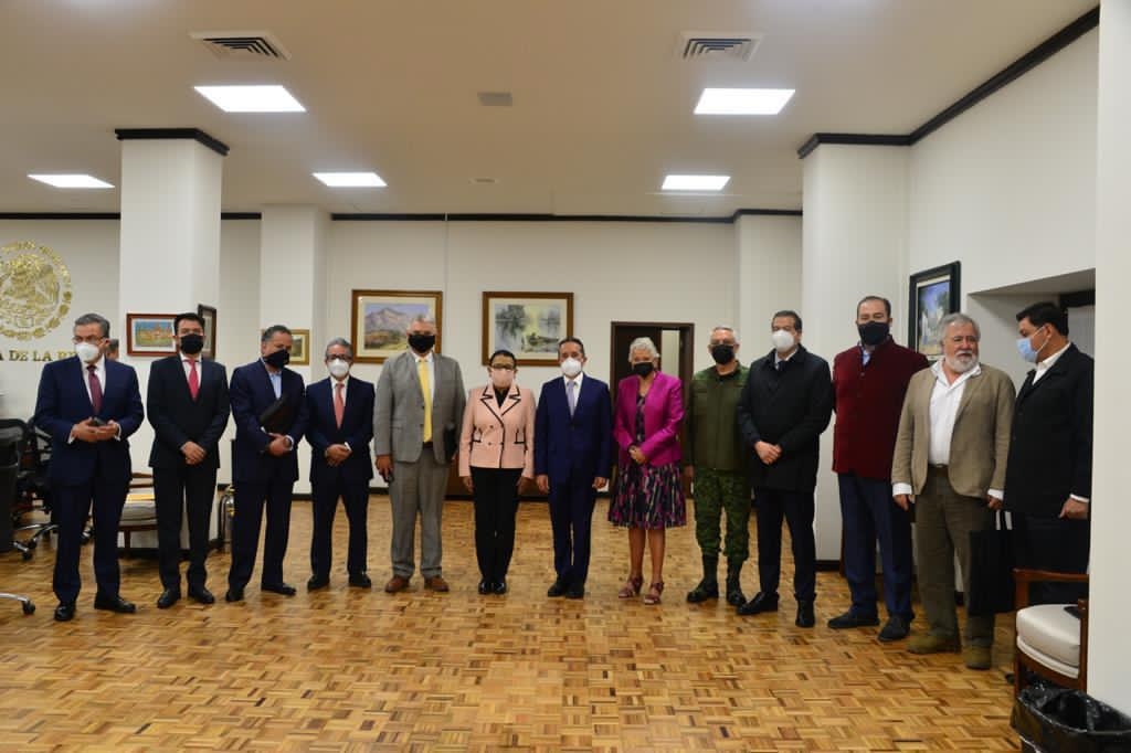 Estuvieron presentes Carlos Joaquín González, Lucio Hernández Gutiérrez y Oscar Montes de Oca Rosales