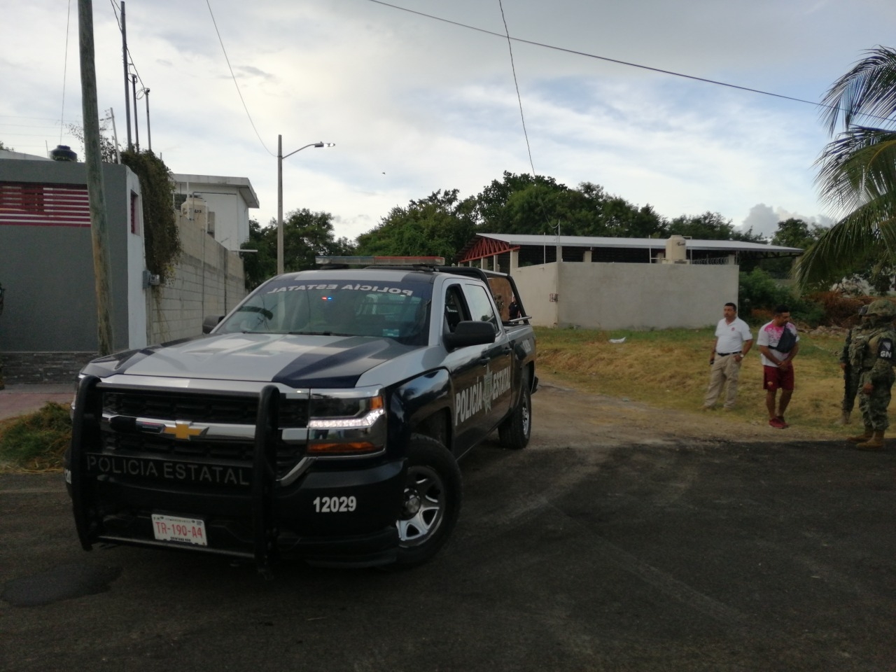 Hombres roban artículos de valor y tres mil 500 pesos en una vinatería en Chetumal