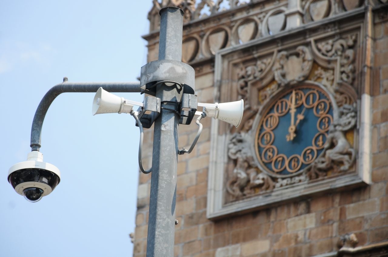 Uno de los altavoces que emiten la Alerta Sísmica