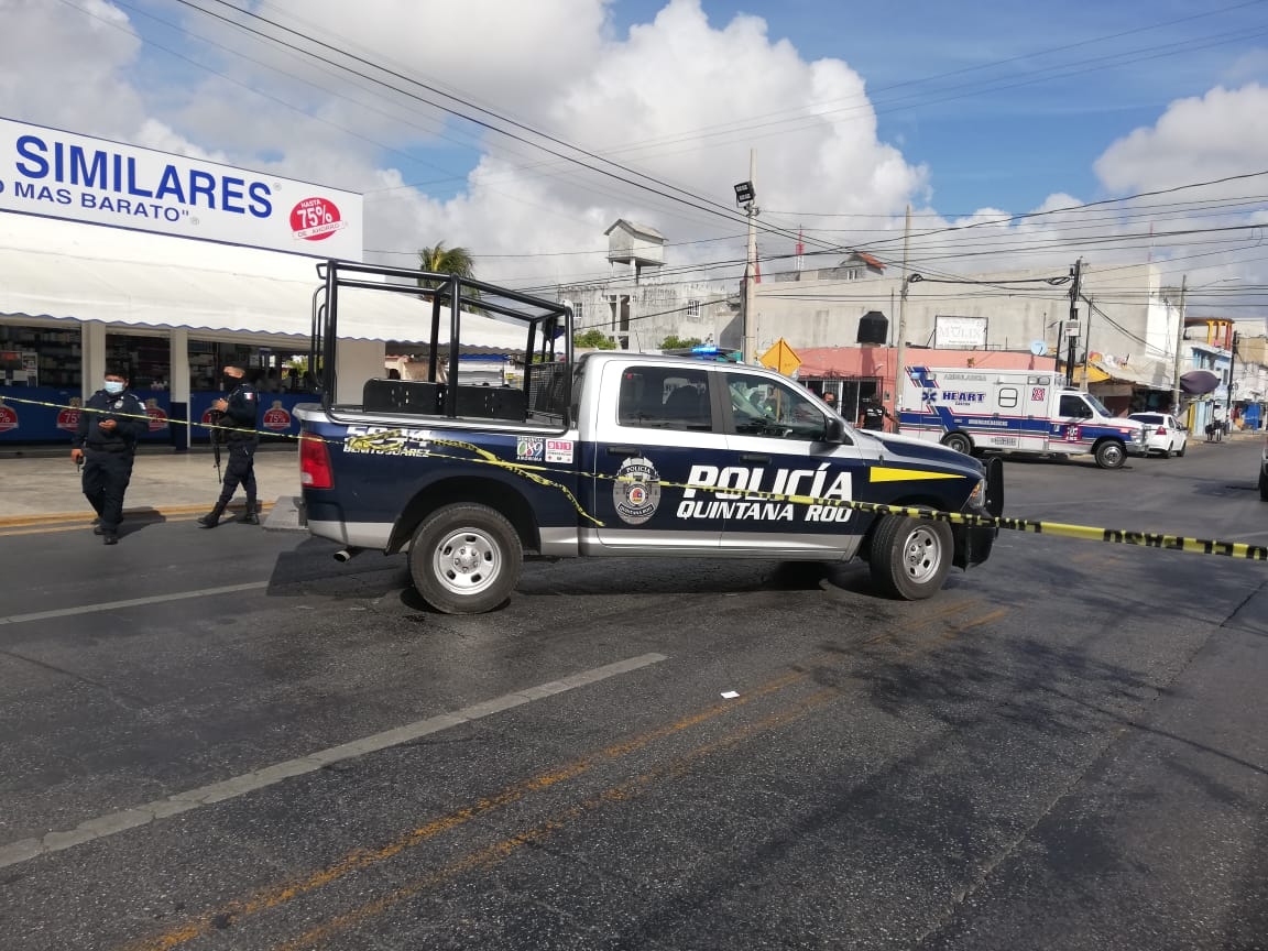 Se mantiene cerrada a la circulación Prolongación Tulum en el área del Crucero en Cancún