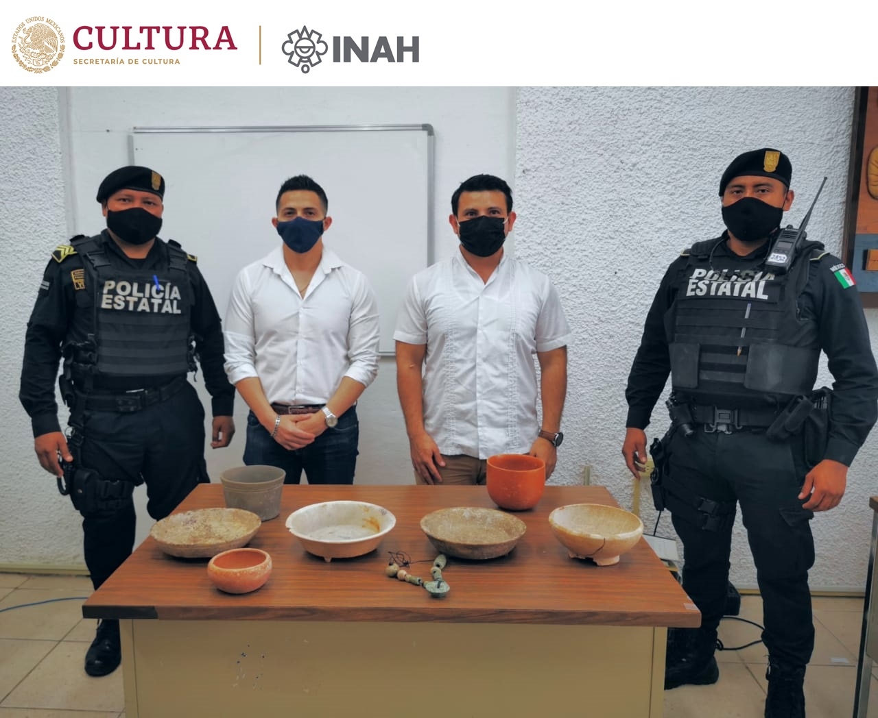 Las vasijas recuperada  son características del repertorio de contextos mortuorios de los sitios del norte de Yucatán