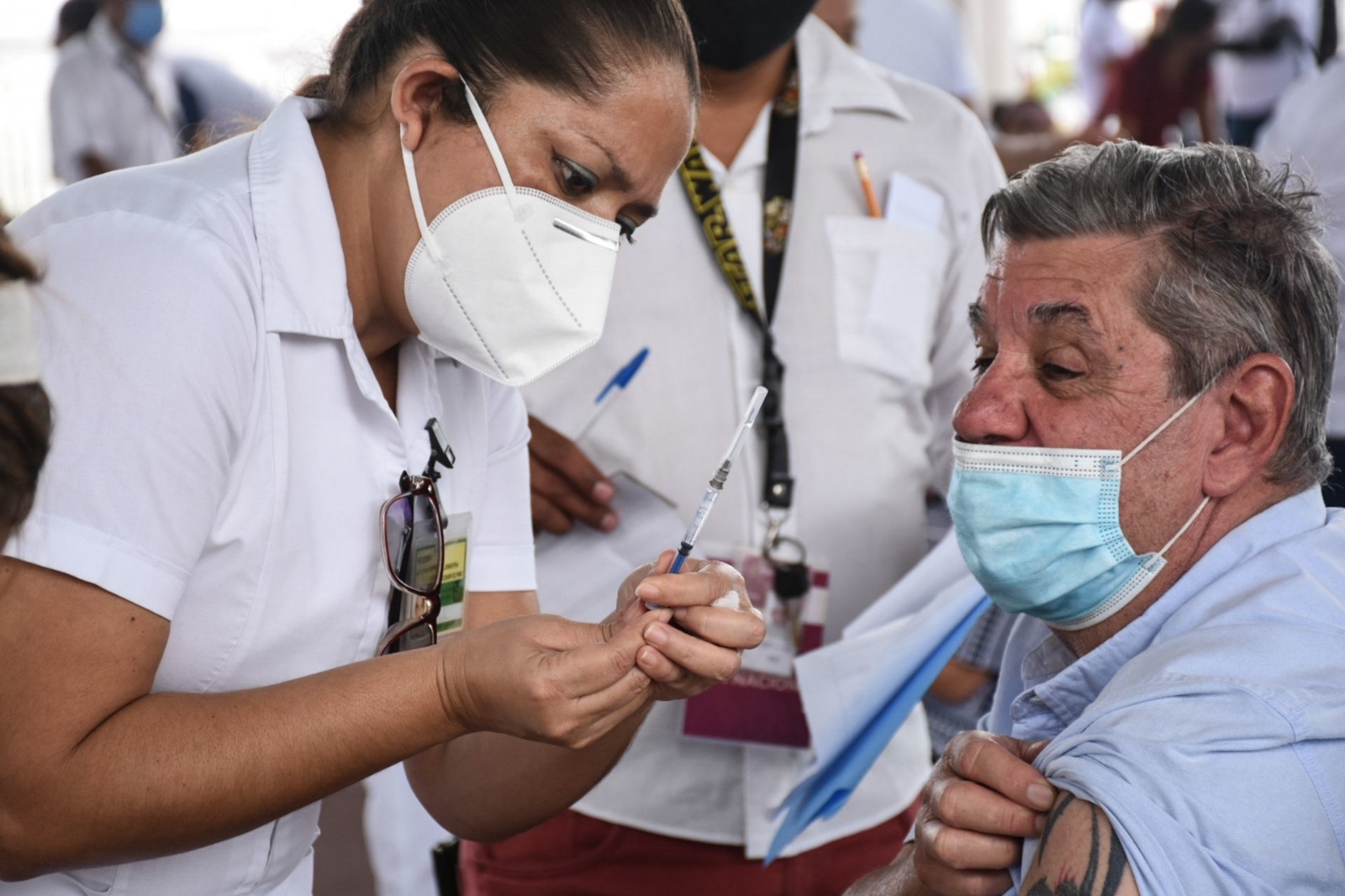 Así será la vacunación de abuelitos rezagados en la CDMX