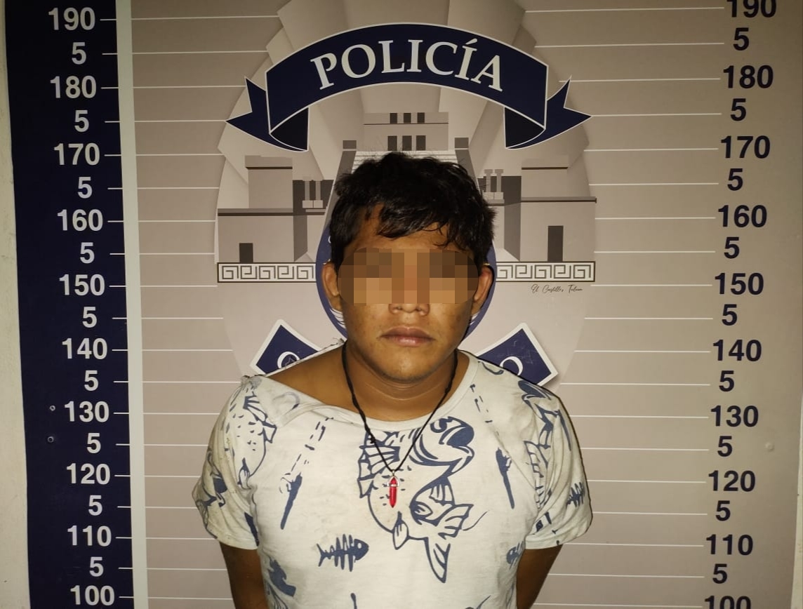 Detienen a hombre con drogas y dinero en el centro de Tulum