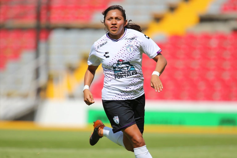 Ella es Viridiana Salazar, jugadora de Tuzas del Pachuca