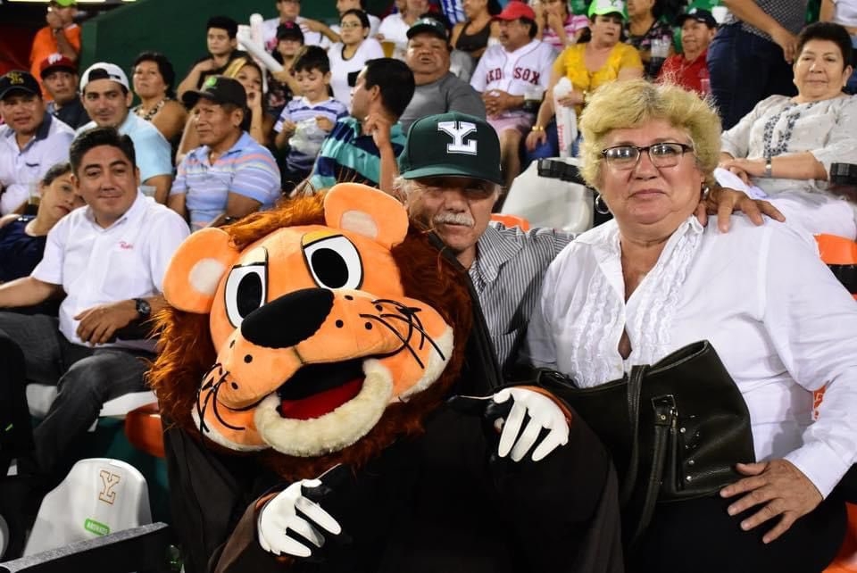 Leones de Yucatán festejan la reapertura del Parque Kukulcán