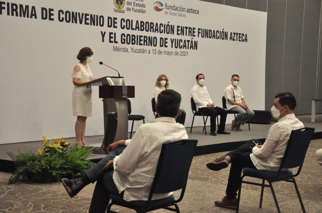 Mauricio Vila y Fundación Azteca firman convenio para beneficiar estudiantes yucatecos