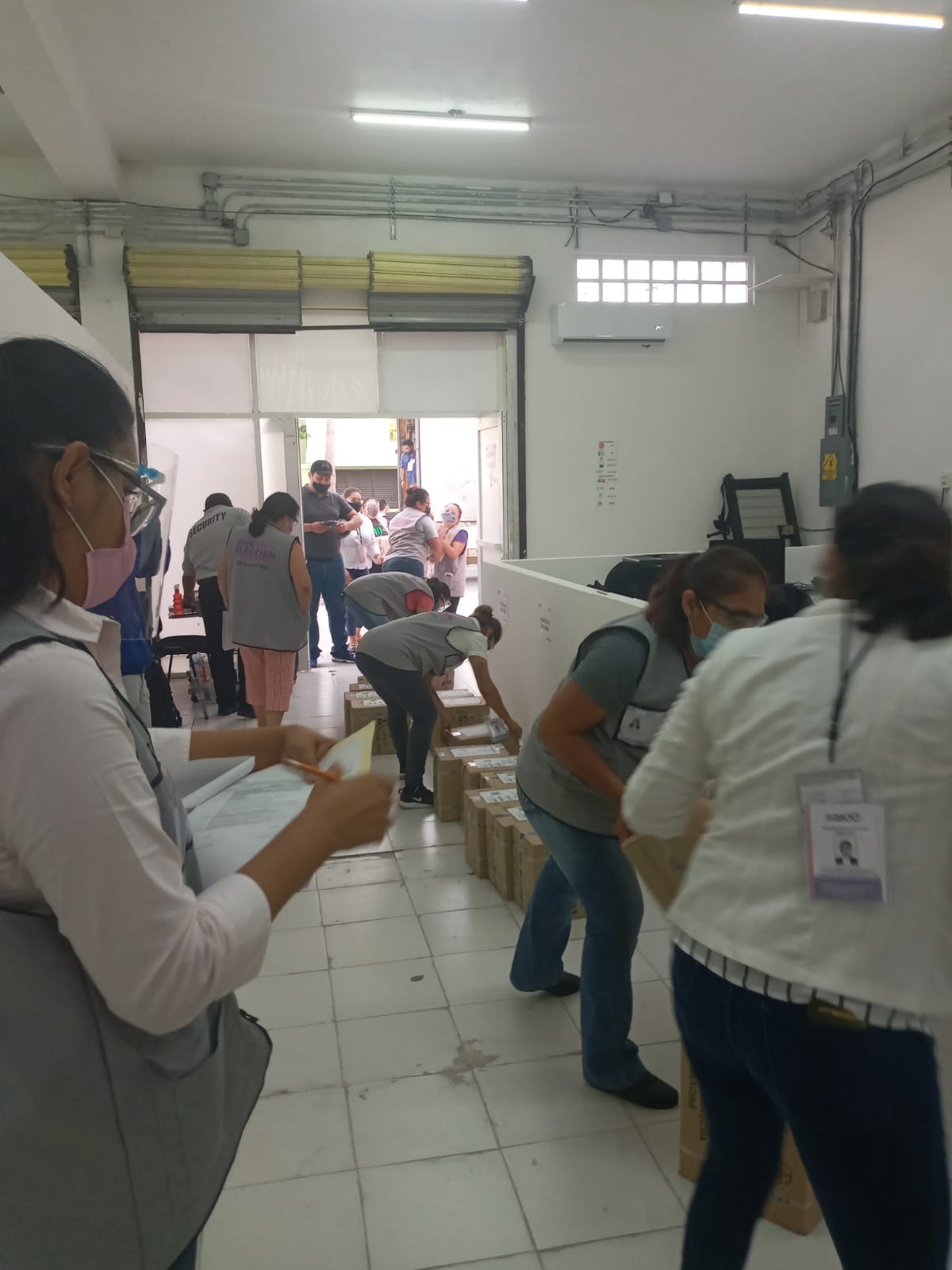 Cozumel recibe material electoral para las 105 casilla de la isla este viernes