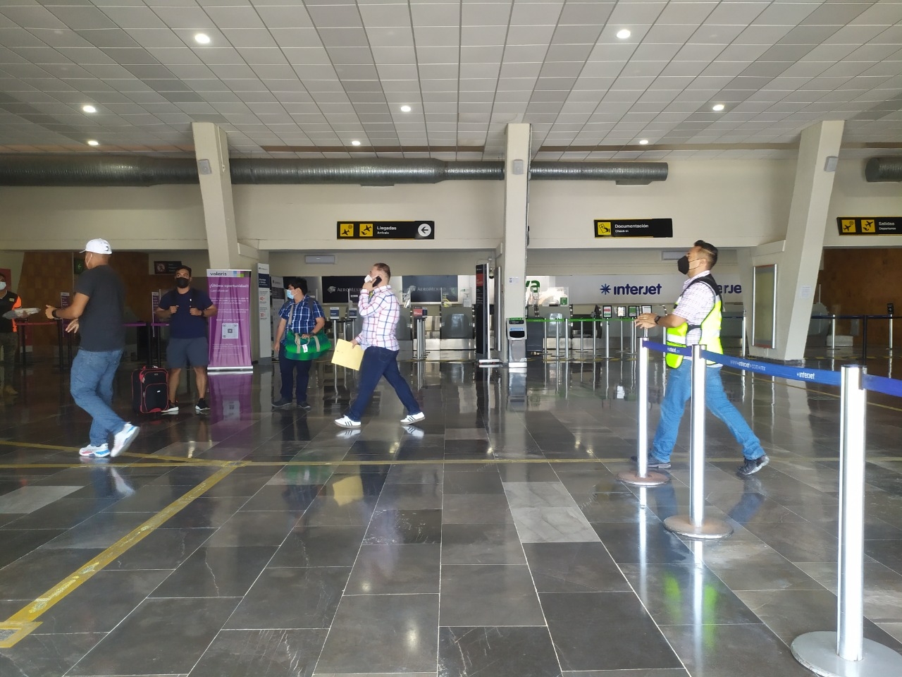 Pasajeros del aeropuerto de Ciudad del Carmen sin interés de viajar a EU